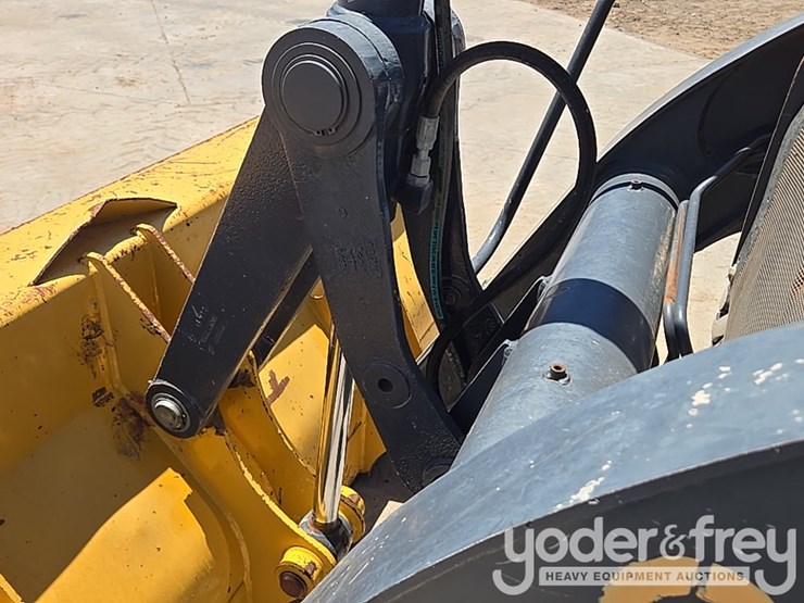 2019-deere-310sl-image-20