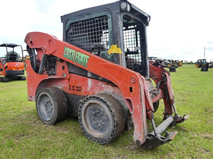 kubota-ssv75-image-2