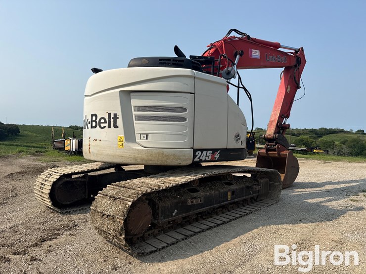 2019-link-belt-245x4lc-excavator-image-5
