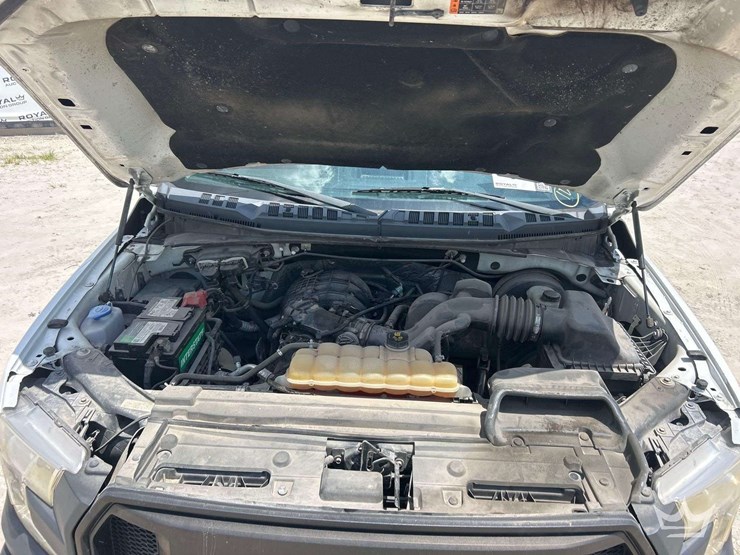 2017-ford-f150-image-7