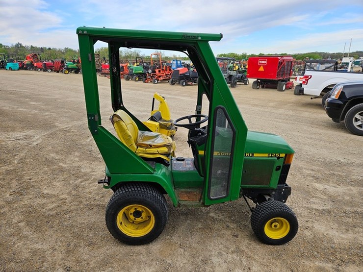 john-deere-425-image-6