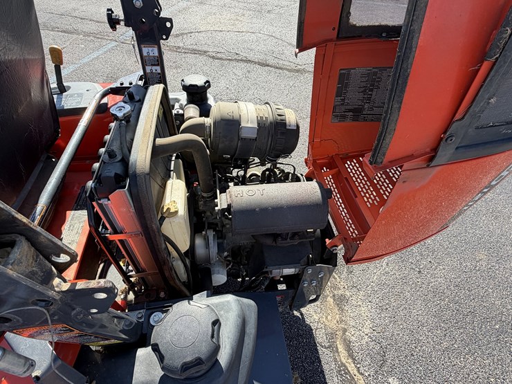 2017-kubota-zd1211-image-12