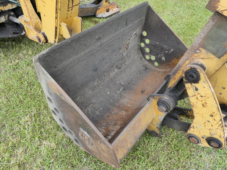 2004-caterpillar-416d-image-20