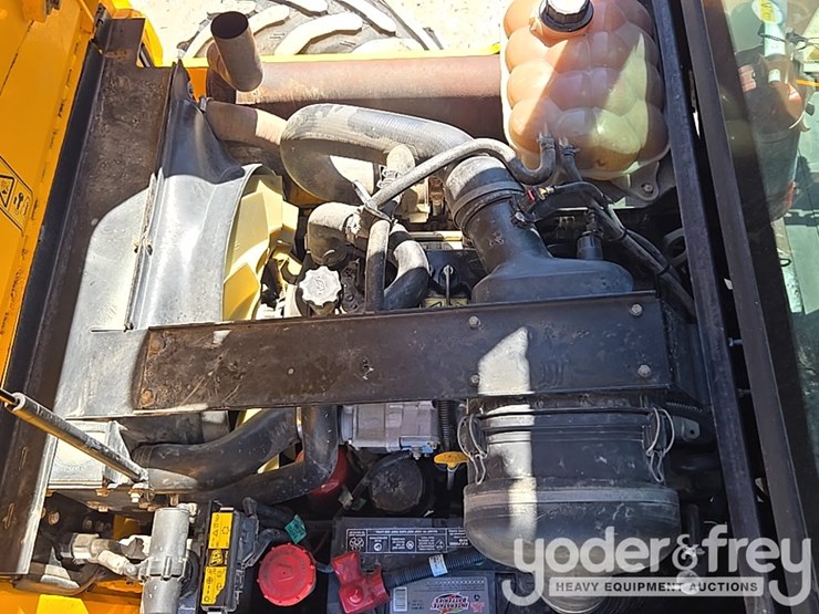 2018-jcb-930-image-32