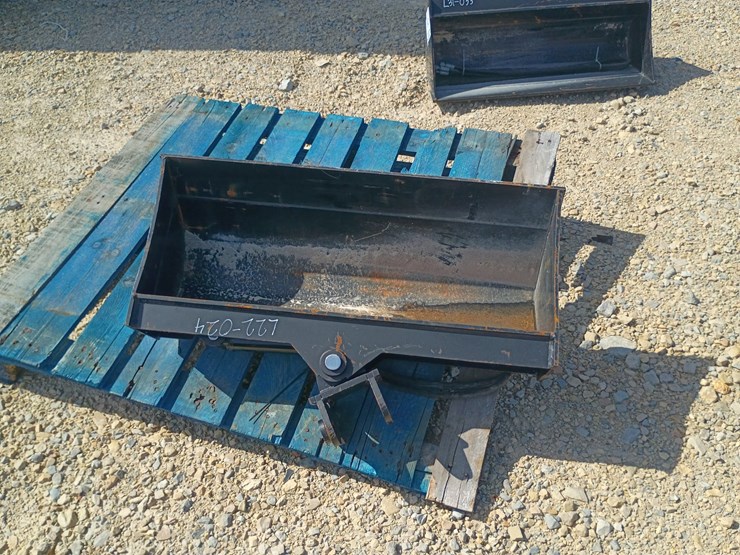 #26117-•-future-hydraulic-tilt-bucket-mini-excavator-attachment-image-1