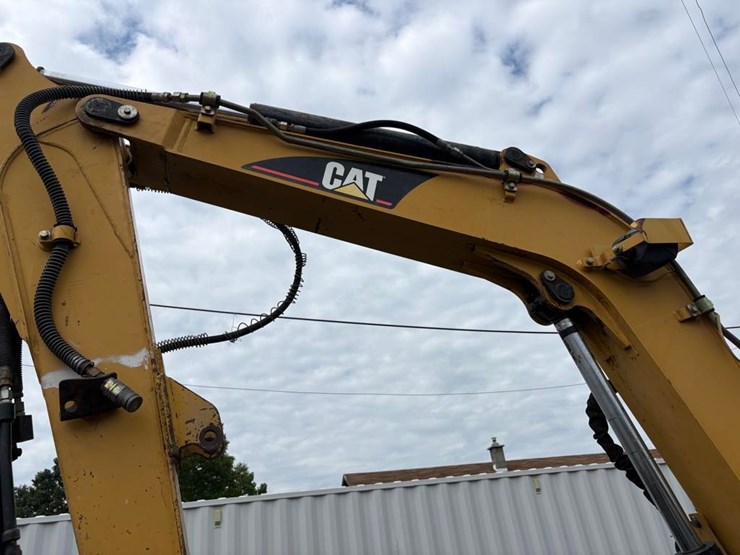 caterpillar-304cr-image-8