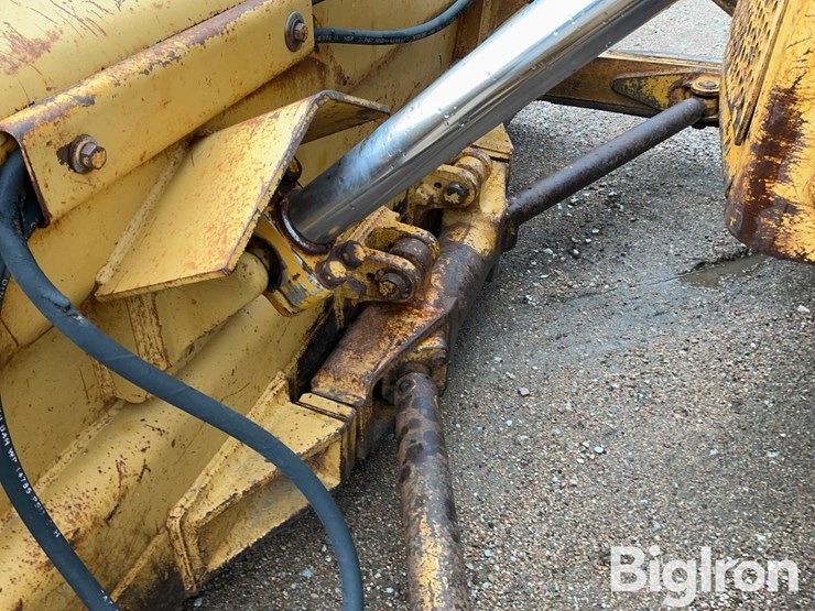 caterpillar-d6c-image-17
