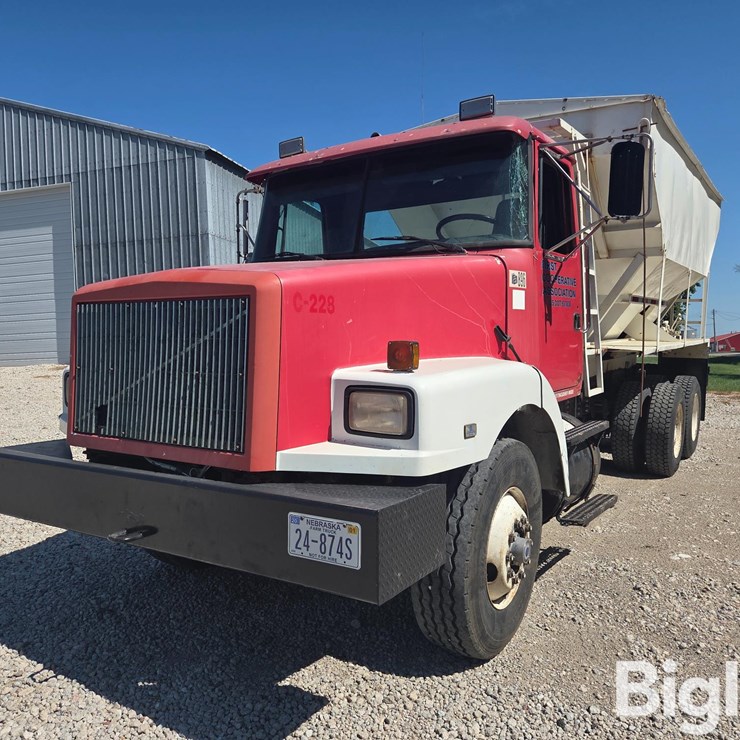 1991 WHITE/GMC WG64T