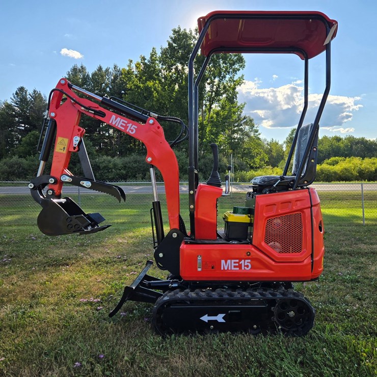 #2013 • ME15 mini excavator