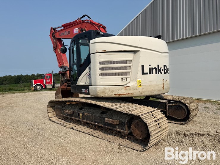2019-link-belt-245x4lc-excavator-image-7