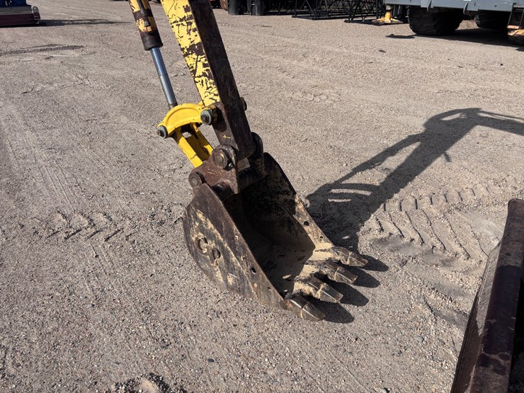 komatsu-pc35mr-image-9