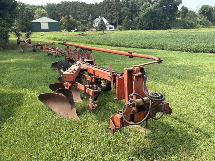 allis-chalmers-4-bottom-semi-mount-plow-image-3