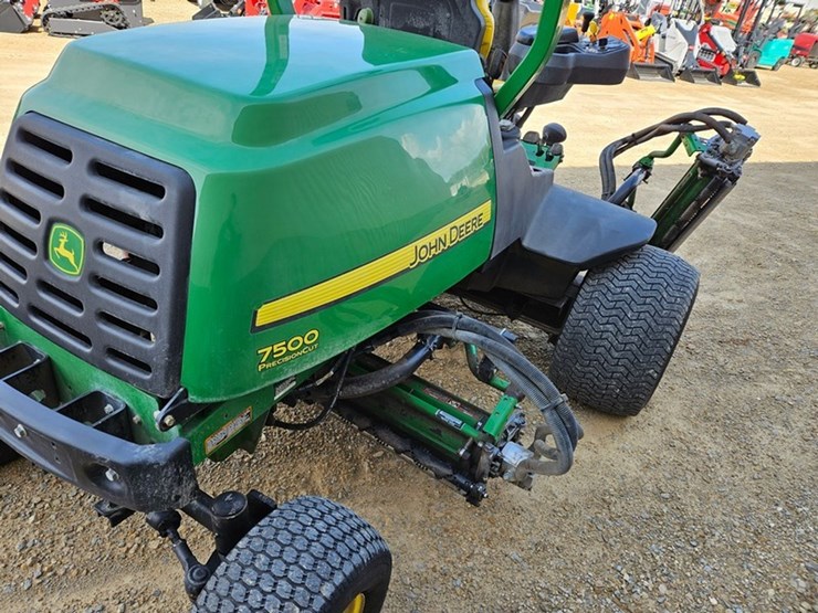 john-deere-7500-image-18