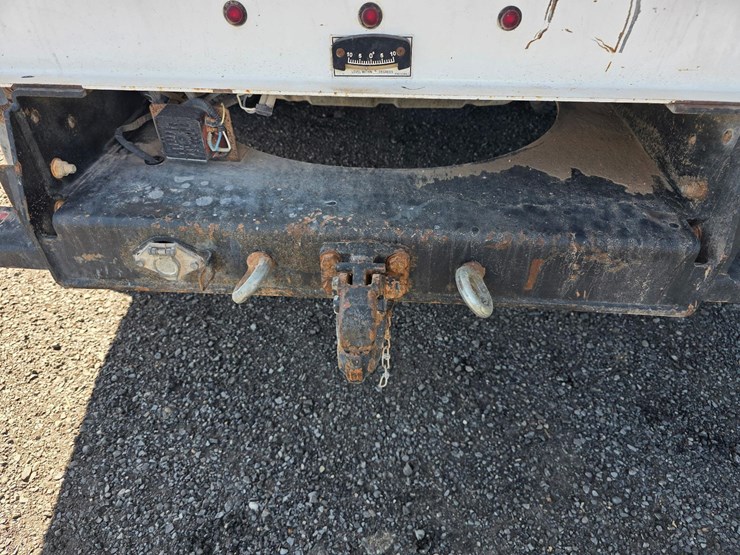 dodge-5500-bucket-truck.-image-24