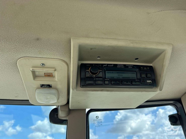 john-deere-6430-image-25