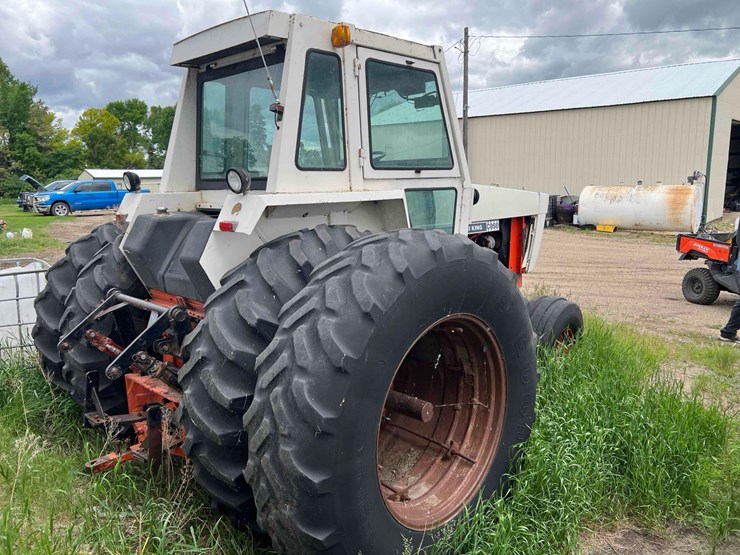 case-ih-1370-agri-king-tractor-image-4