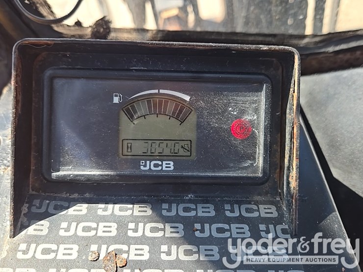 2018-jcb-930-image-53