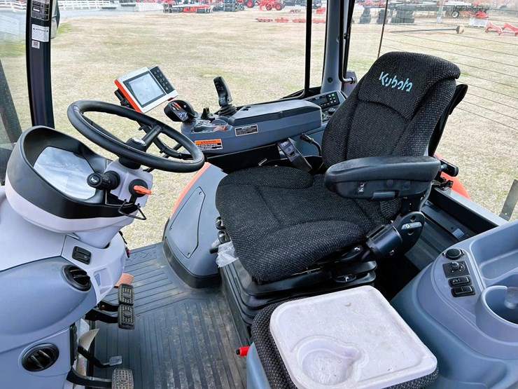 2023-kubota-m7-174-image-5