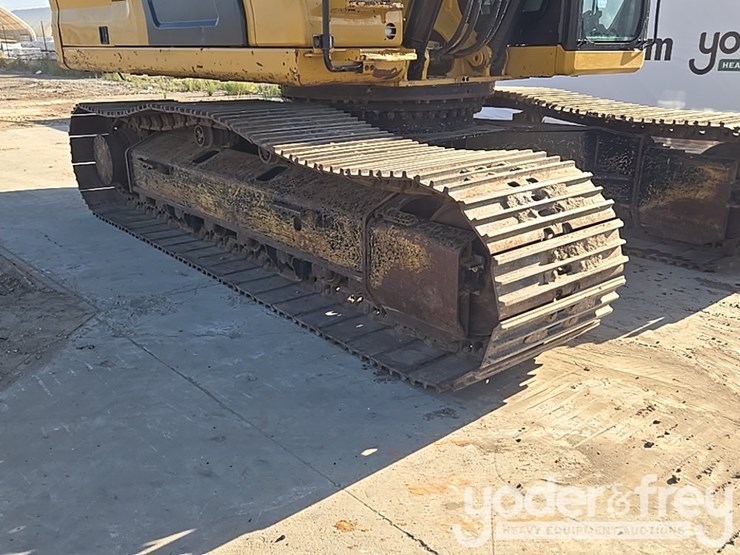 2019-caterpillar-336-image-14