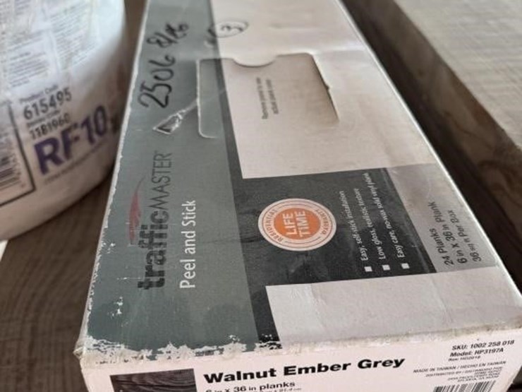 sl---vinyl-flooring-&-insulation-image-3