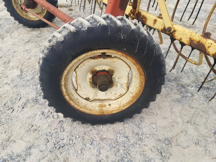 new-holland-256-image-15