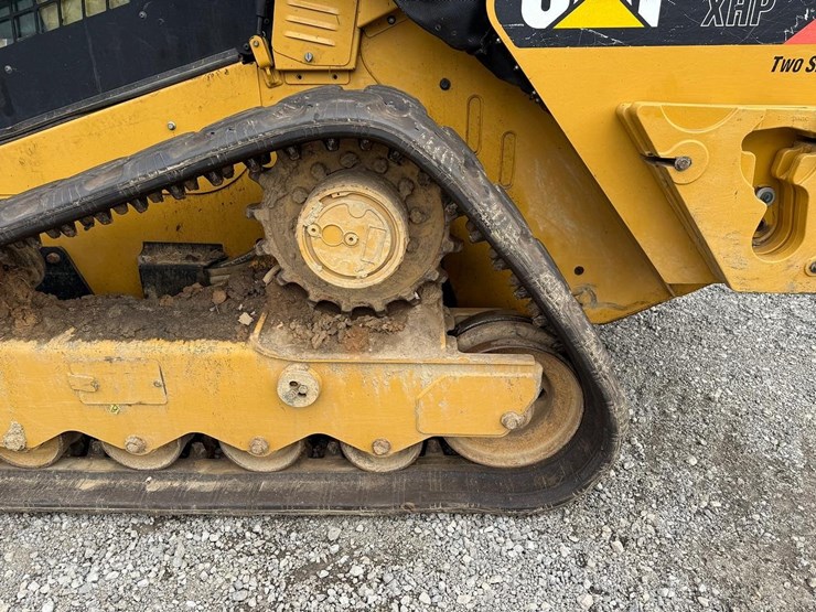 2016-caterpillar-299d2-xhp-image-18