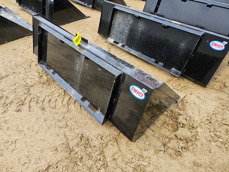 #235-•-swict-66"-material-bucket-image-5