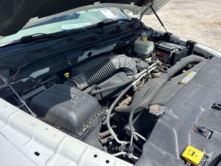 2012-dodge-2500-image-9