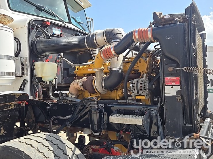 2000-peterbilt-357-image-52