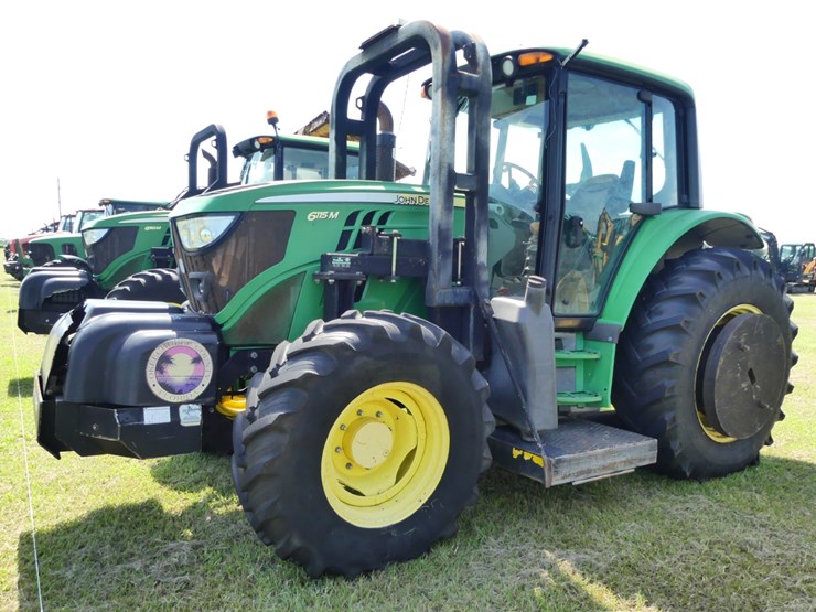 2015-john-deere-6115m-image-2