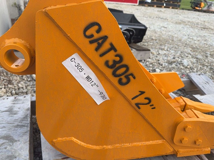 caterpillar-305-image-3