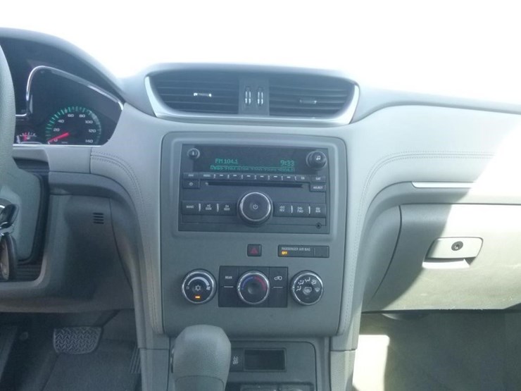 2016-chevrolet-traverse-image-11