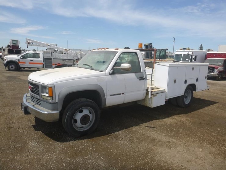 1999-gmc-3500-image-1