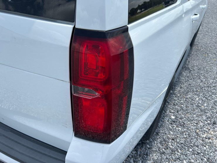 chevrolet-tahoe-image-19