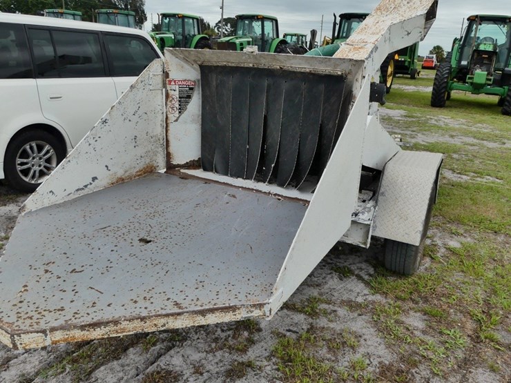 2010-altec-wood-chipper-image-12