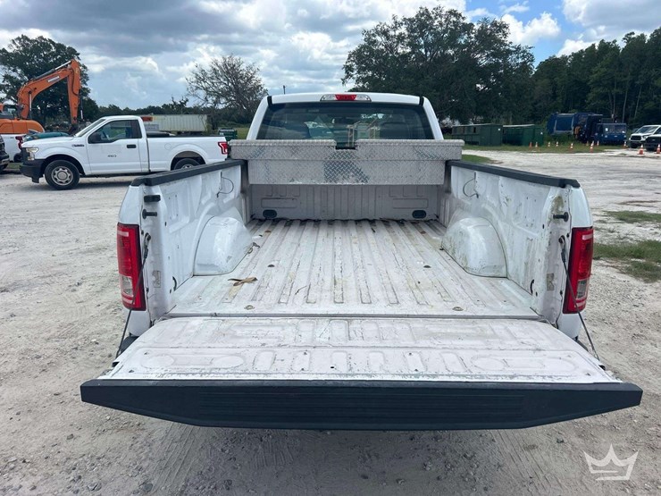 2017-ford-f150-image-23