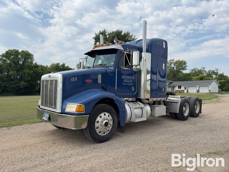 2000-peterbilt-385-image-1