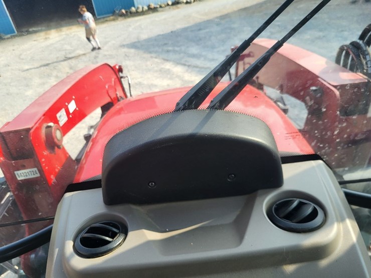 2016-case-ih-farmall-75c-image-61