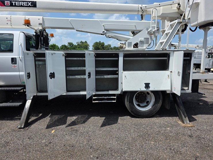 ford-f750-image-13