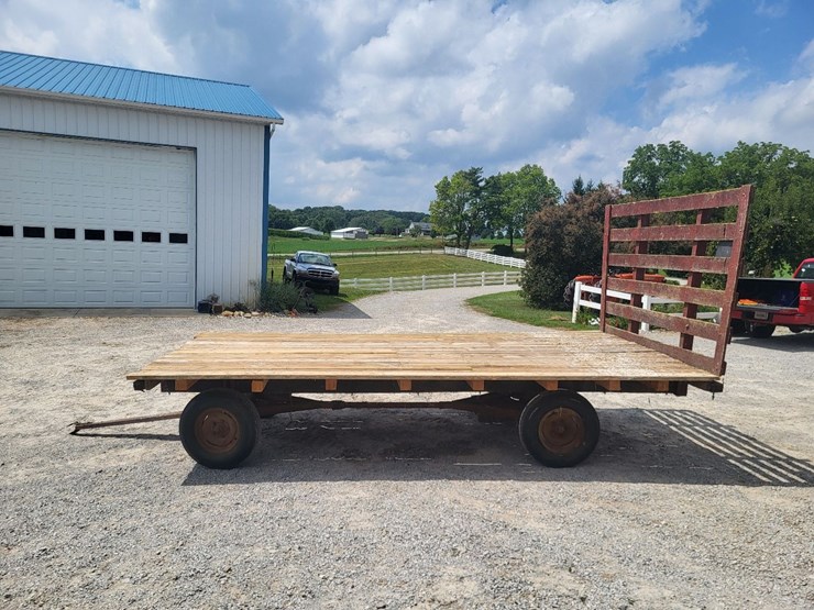 hay-wagon-w/running-gear-image-6