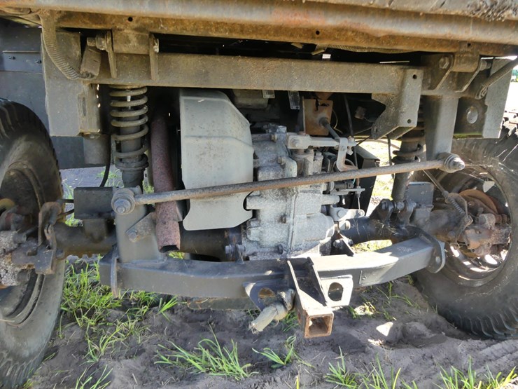 2012-john-deere-tx-4x2-image-8