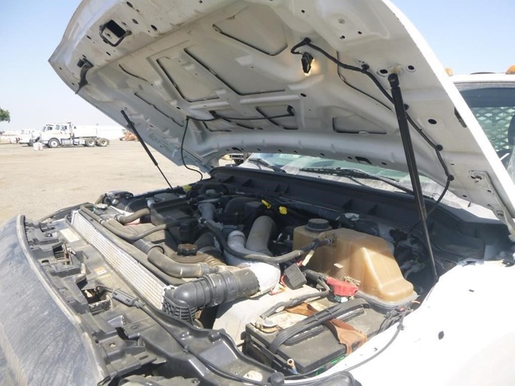 2012-ford-f550-image-19