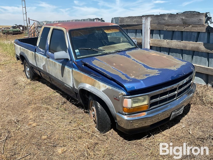 1994-dodge-dakota-image-3