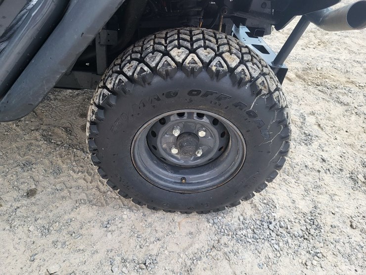 2016-kubota-rtv-x900-image-37