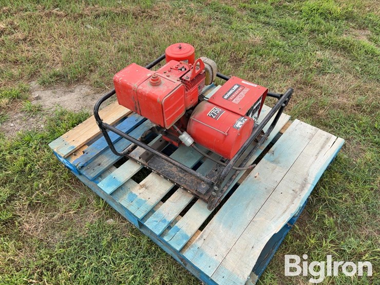 homelite-2750-watt-gas-generator-image-3