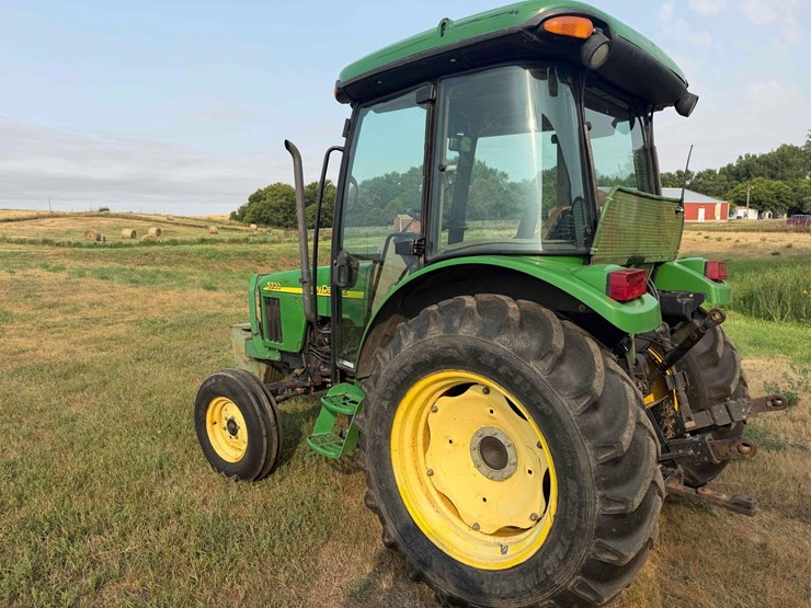 john-deere-5320-image-3