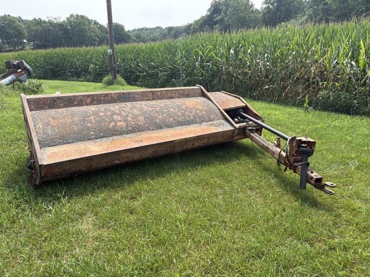 avco-new-idea-9-foot-flail-mower-image-1
