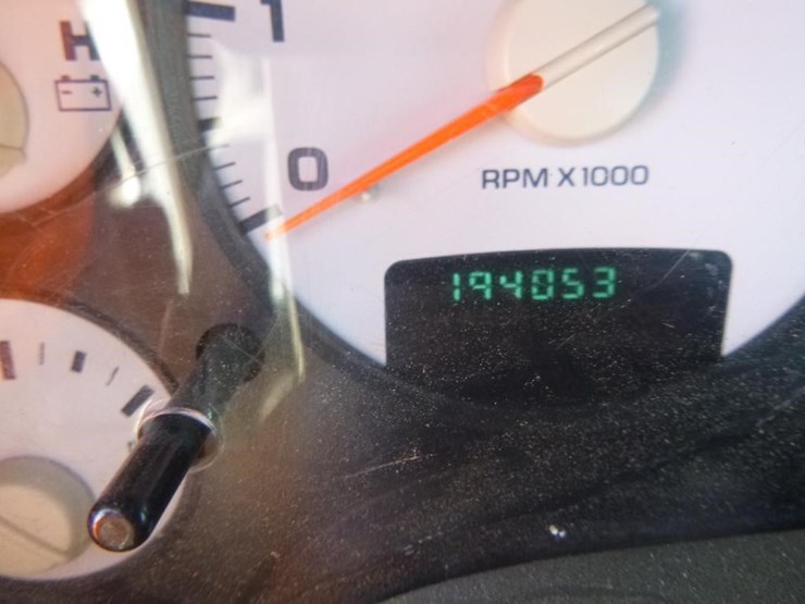 2005-dodge-ram-2500-image-30