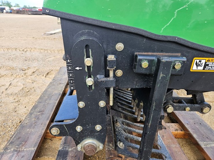 john-deere-1500-image-10