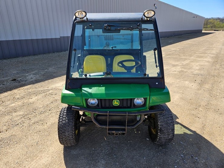 john-deere-gator-image-8